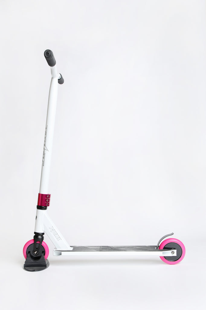 Pivot XRide White & Pink Scooter Amnesia