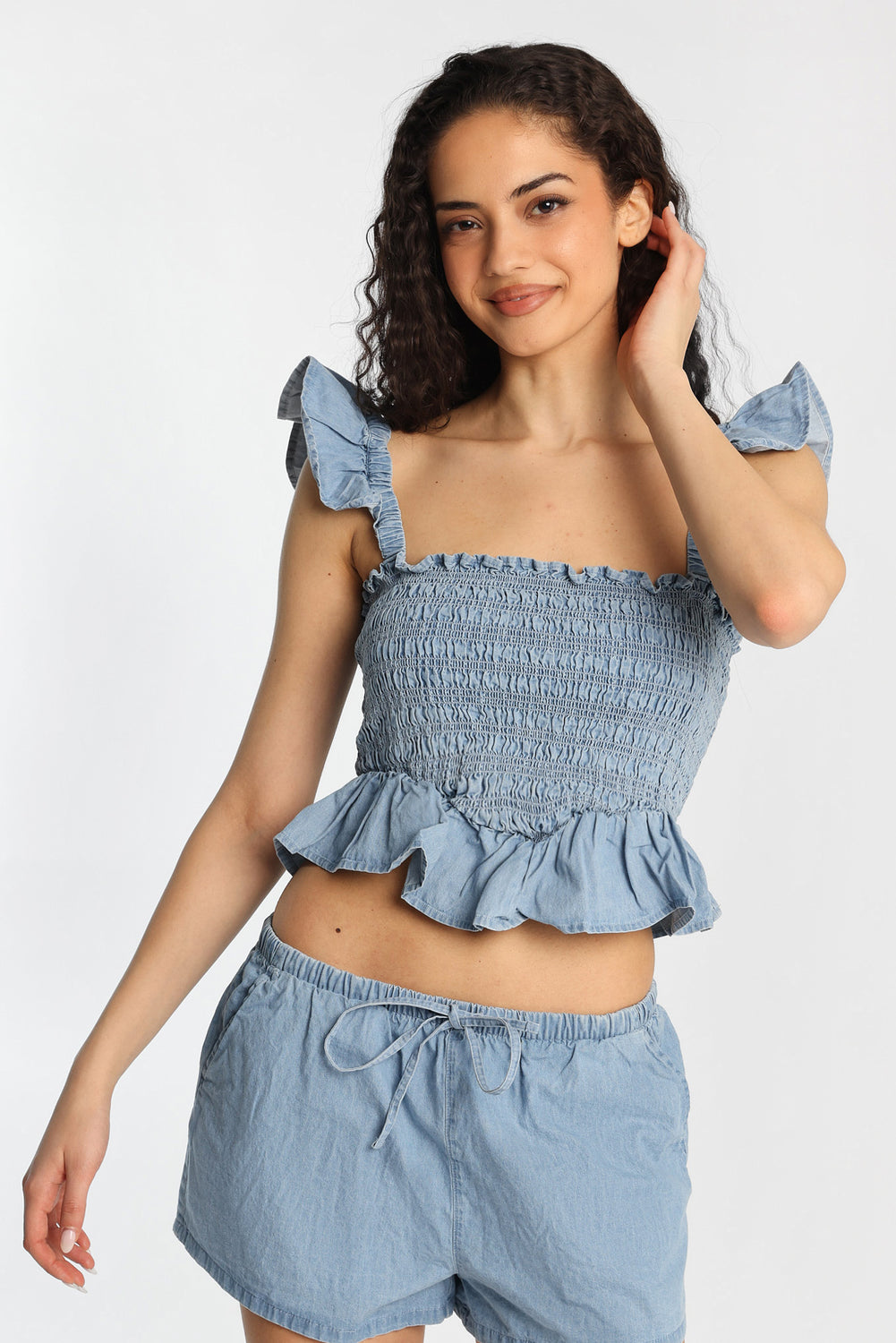 Haut en chambray à manches volantées Haut en chambray à manches volantées