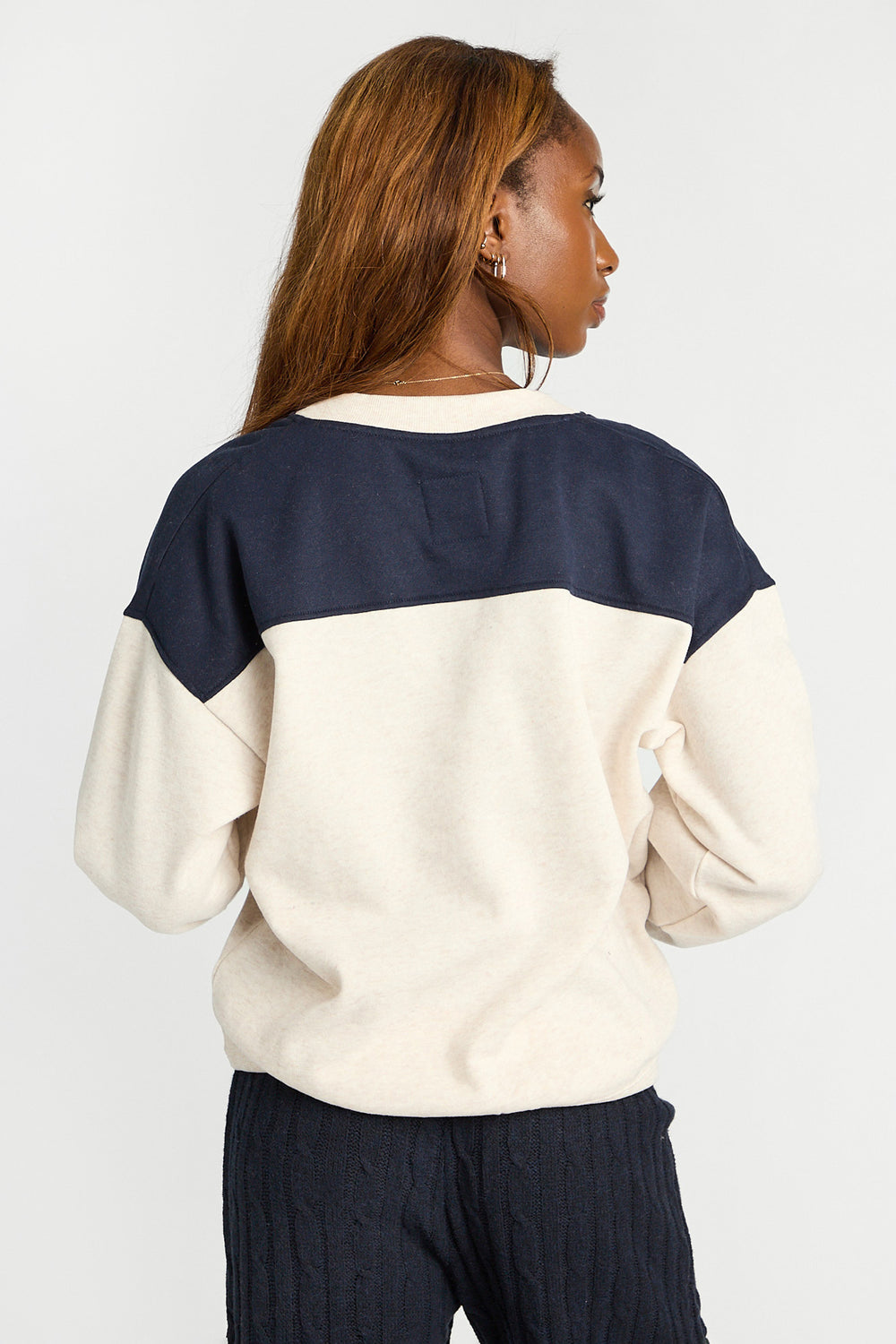 Sweatshirt à col en V décontracté Sweatshirt à col en V décontracté