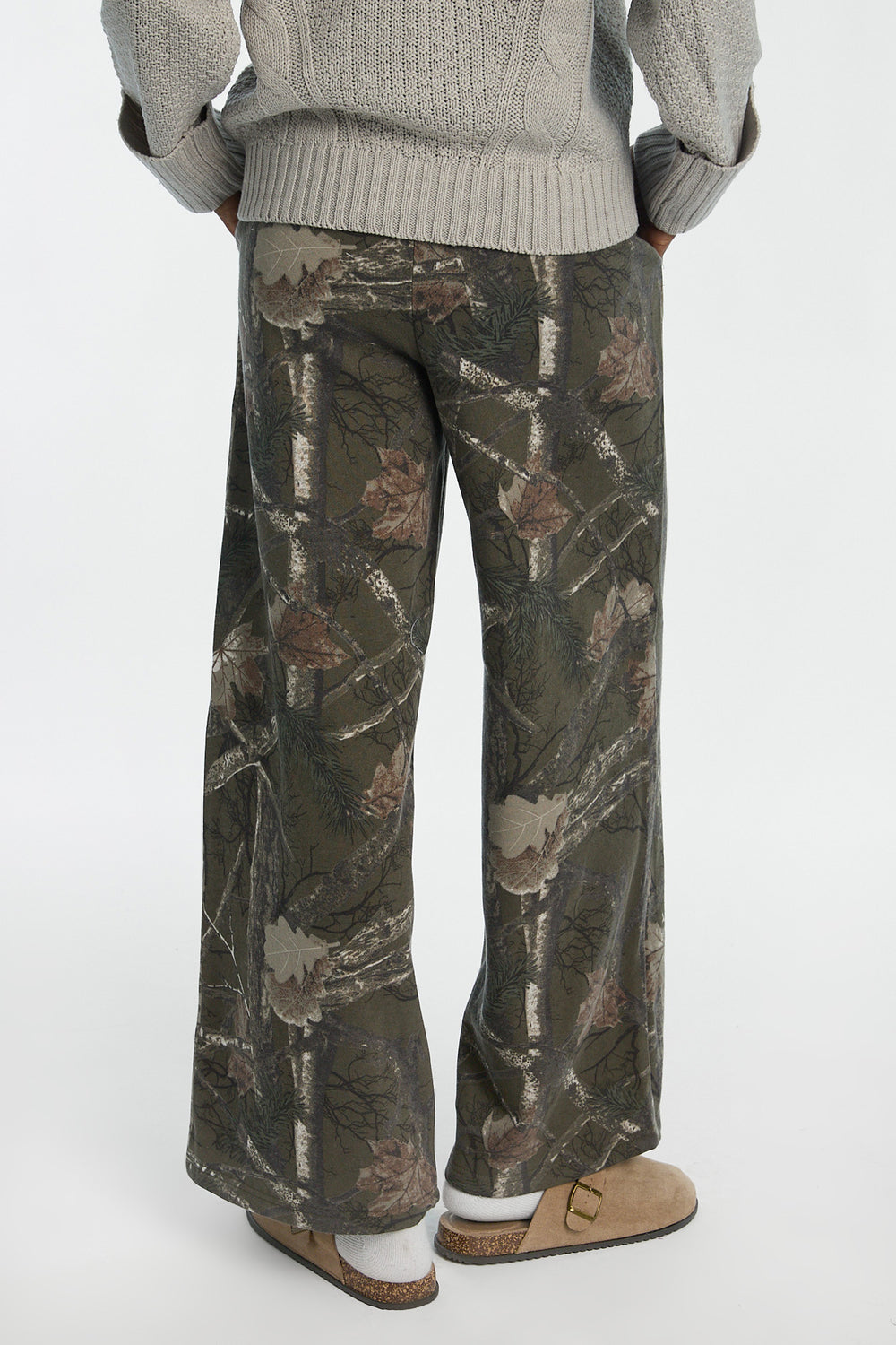 Wide-Leg Sweatpant Wide-Leg Sweatpant
