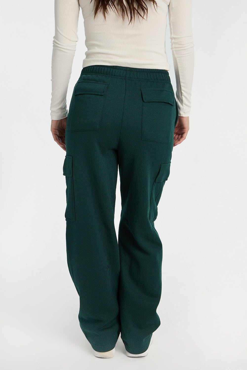 Wide-Leg Cargo Sweatpants Wide-Leg Cargo Sweatpants