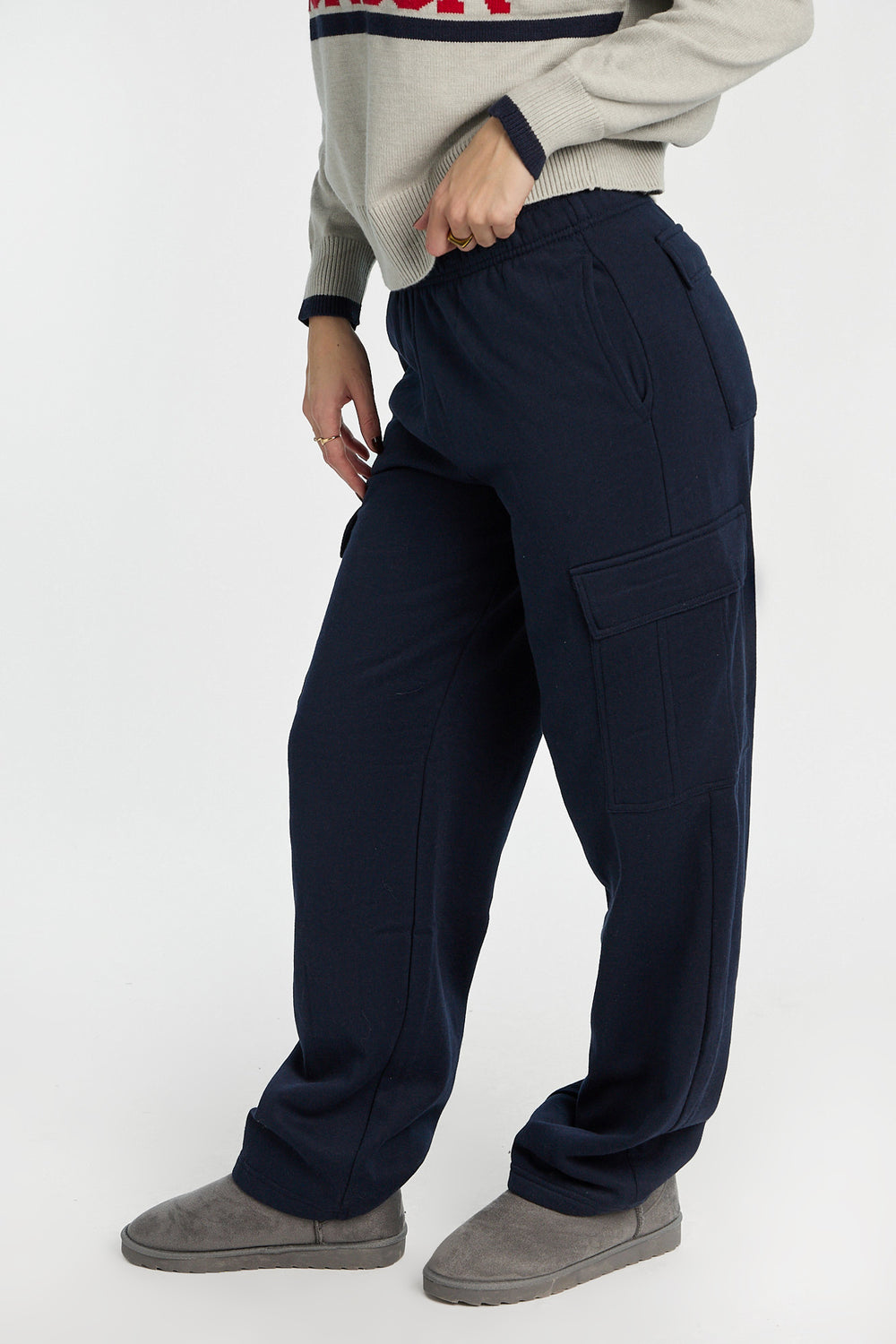 Wide-Leg Cargo Sweatpants Wide-Leg Cargo Sweatpants