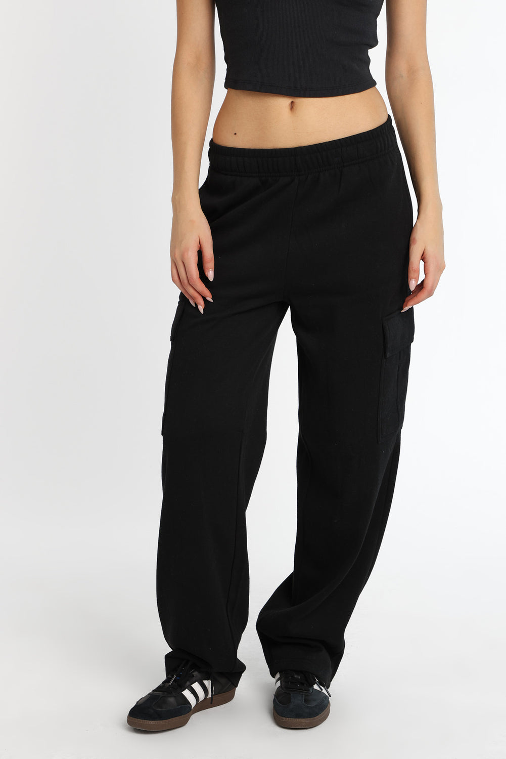 Wide-Leg Cargo Sweatpants Wide-Leg Cargo Sweatpants