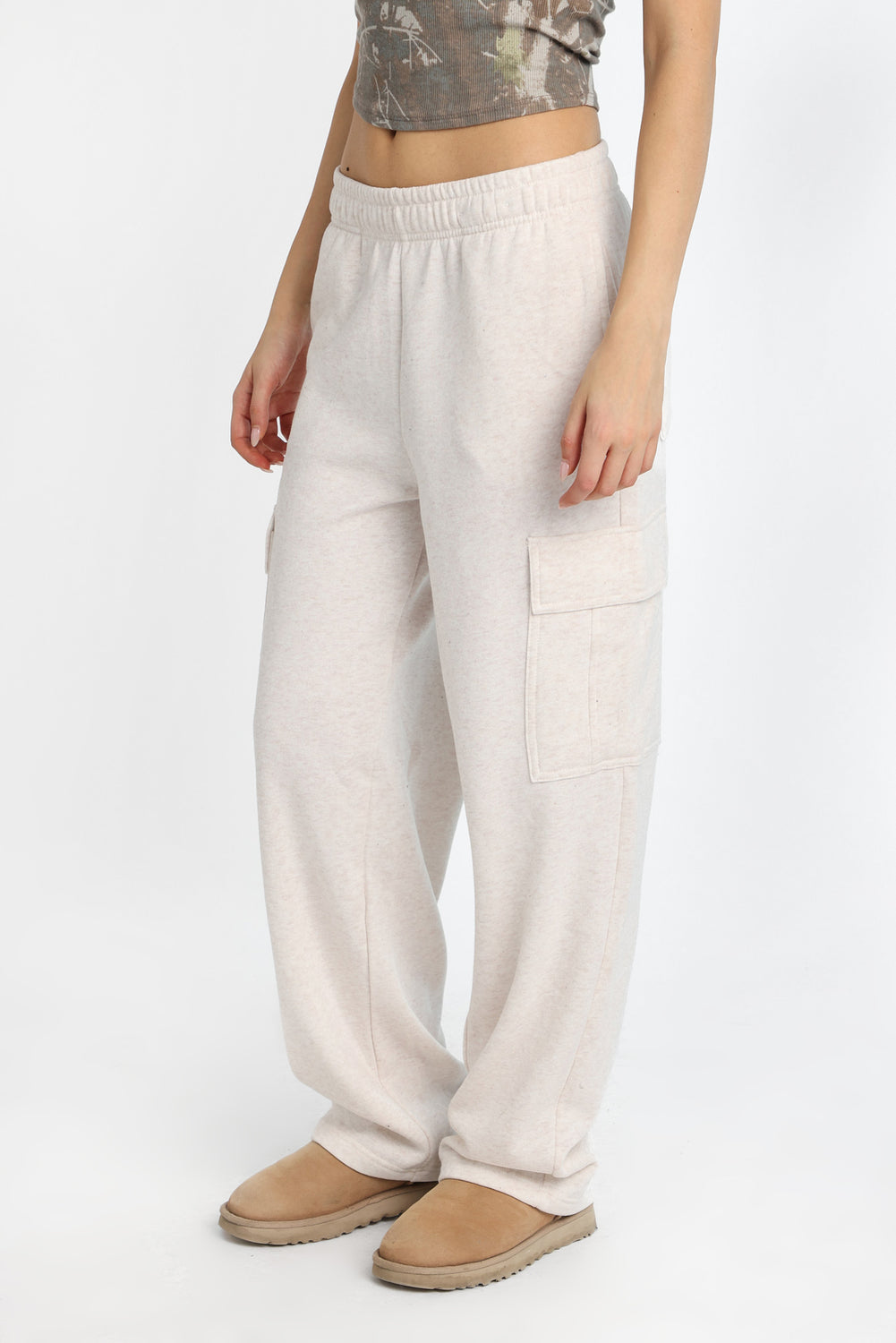 Wide-Leg Cargo Sweatpants Wide-Leg Cargo Sweatpants