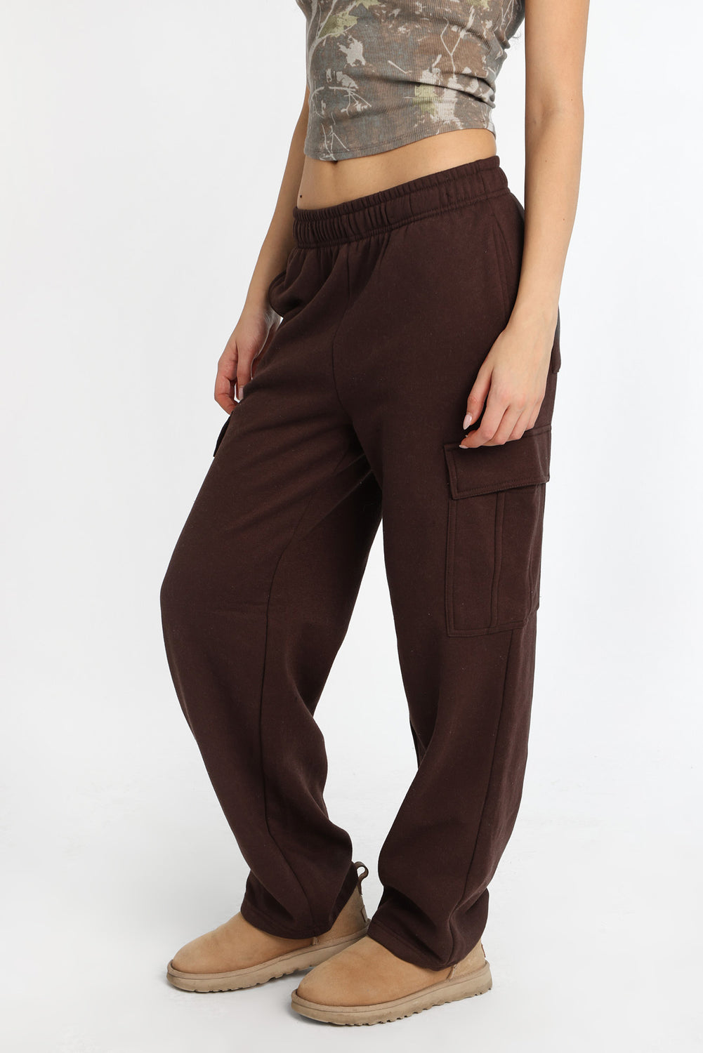 Wide-Leg Cargo Sweatpants Wide-Leg Cargo Sweatpants