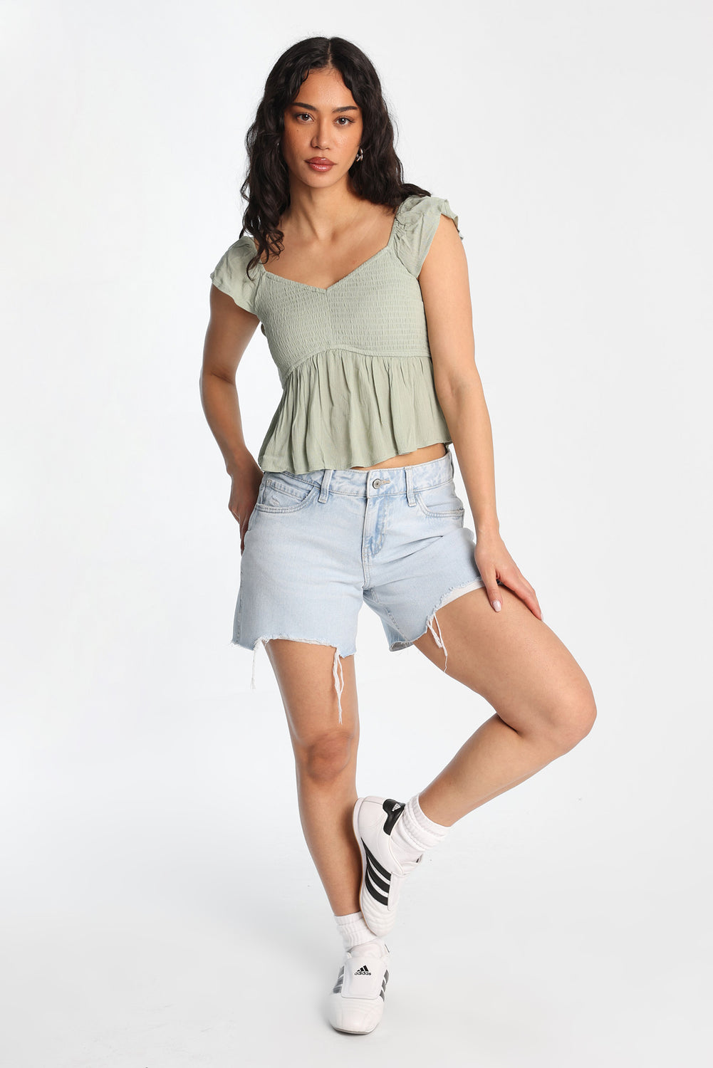Short en denim ample taille basse Short en denim ample taille basse
