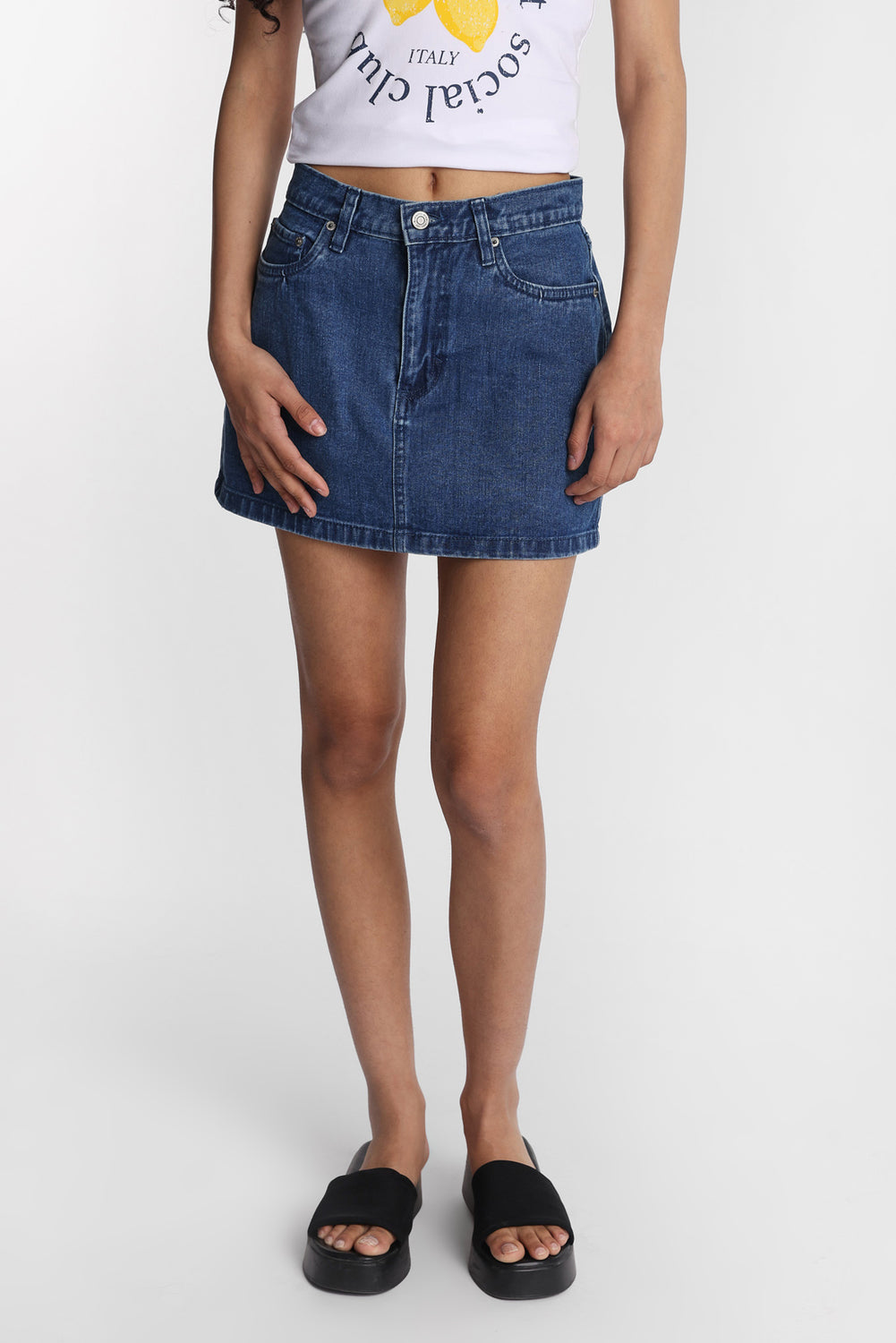 Mini-jupe en denim taille haute Mini-jupe en denim taille haute