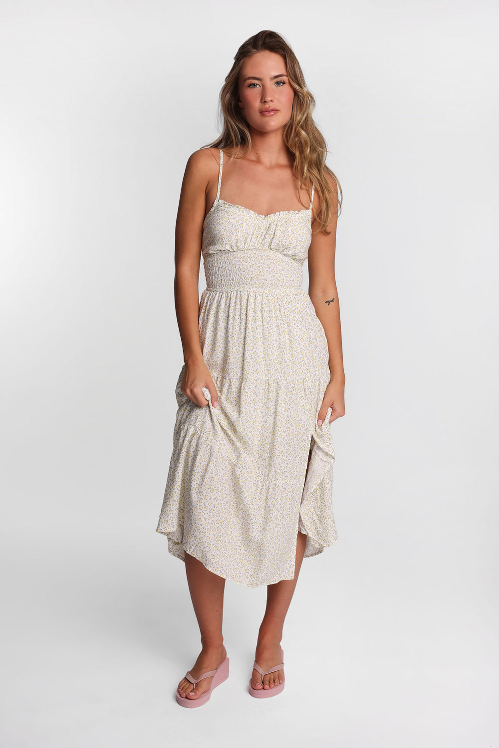 Robe maxi dos croisé à taille smockée Robe maxi dos croisé à taille smockée