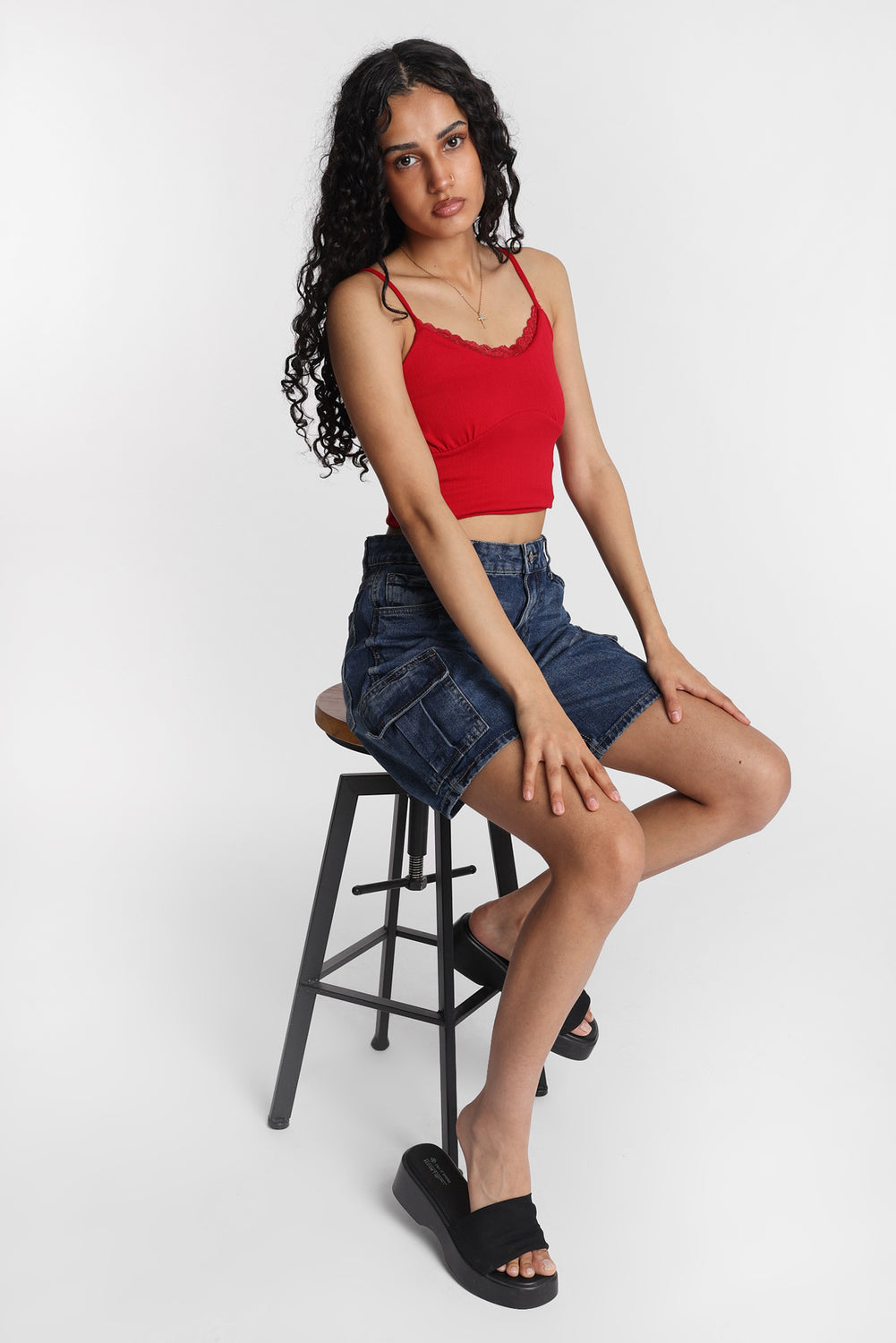 Short en jean cargo taille basse Short en jean cargo taille basse