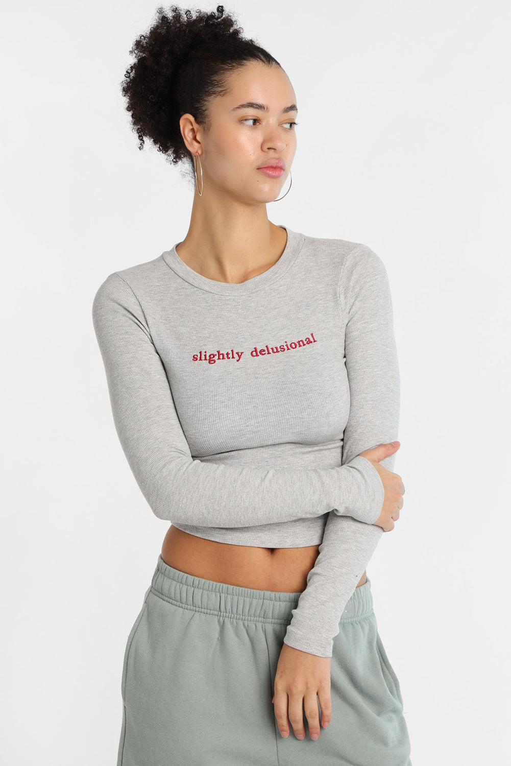 T-shirt ajusté à manches longues brodé Slightly Delusional T-shirt ajusté à manches longues brodé Slightly Delusional