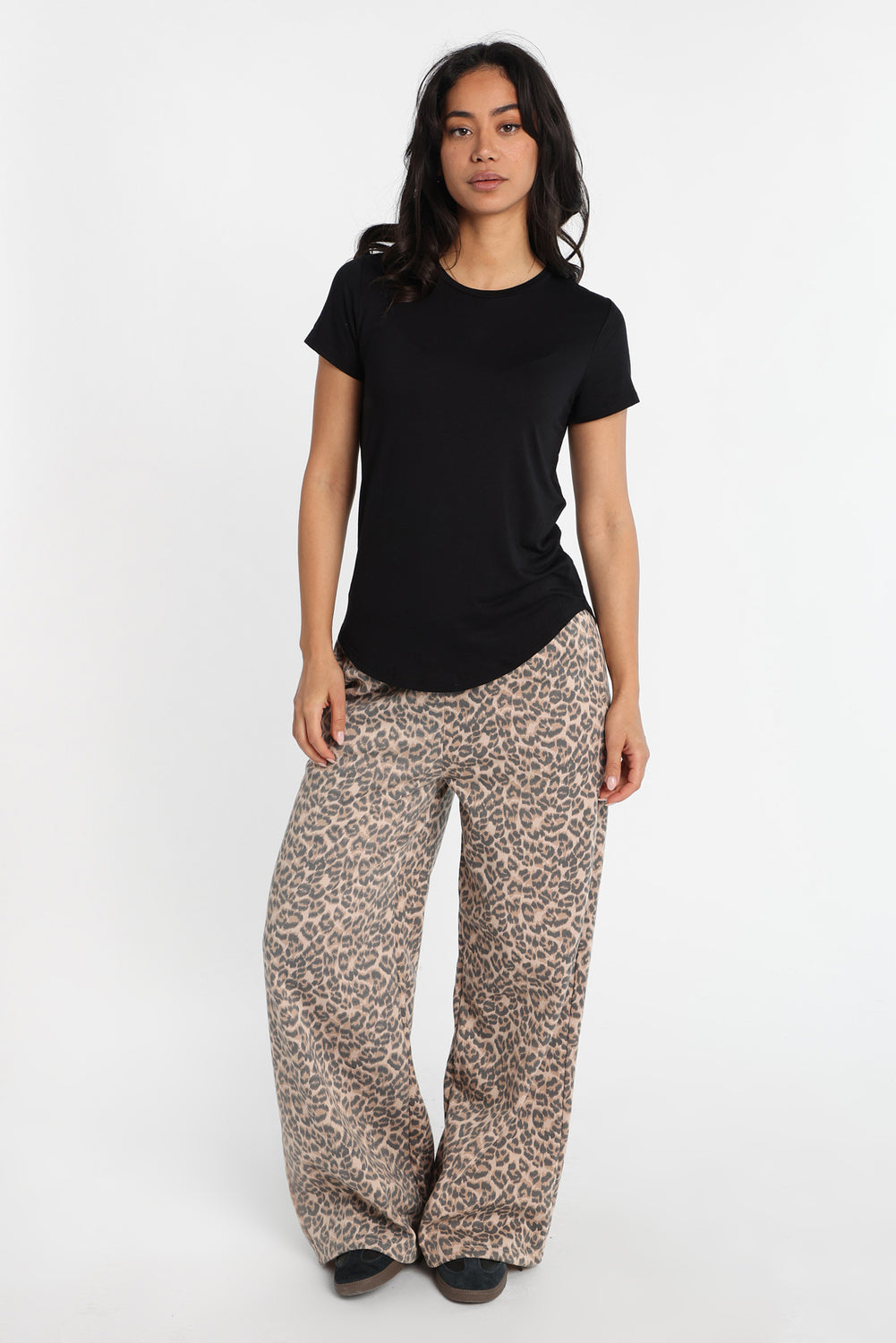 Short Sleeve Crew Neck Relaxed Tee Short Sleeve Crew Neck Relaxed Tee