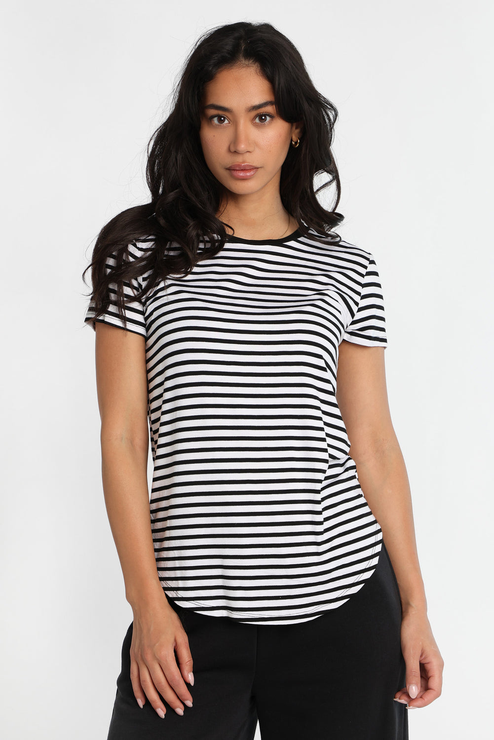 Short Sleeve Crew Neck Relaxed Tee Short Sleeve Crew Neck Relaxed Tee