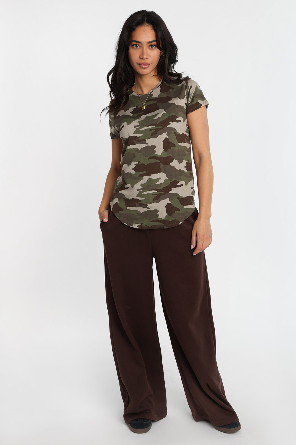 T-shirt décontracté à col ras du cou T-shirt décontracté à col ras du cou