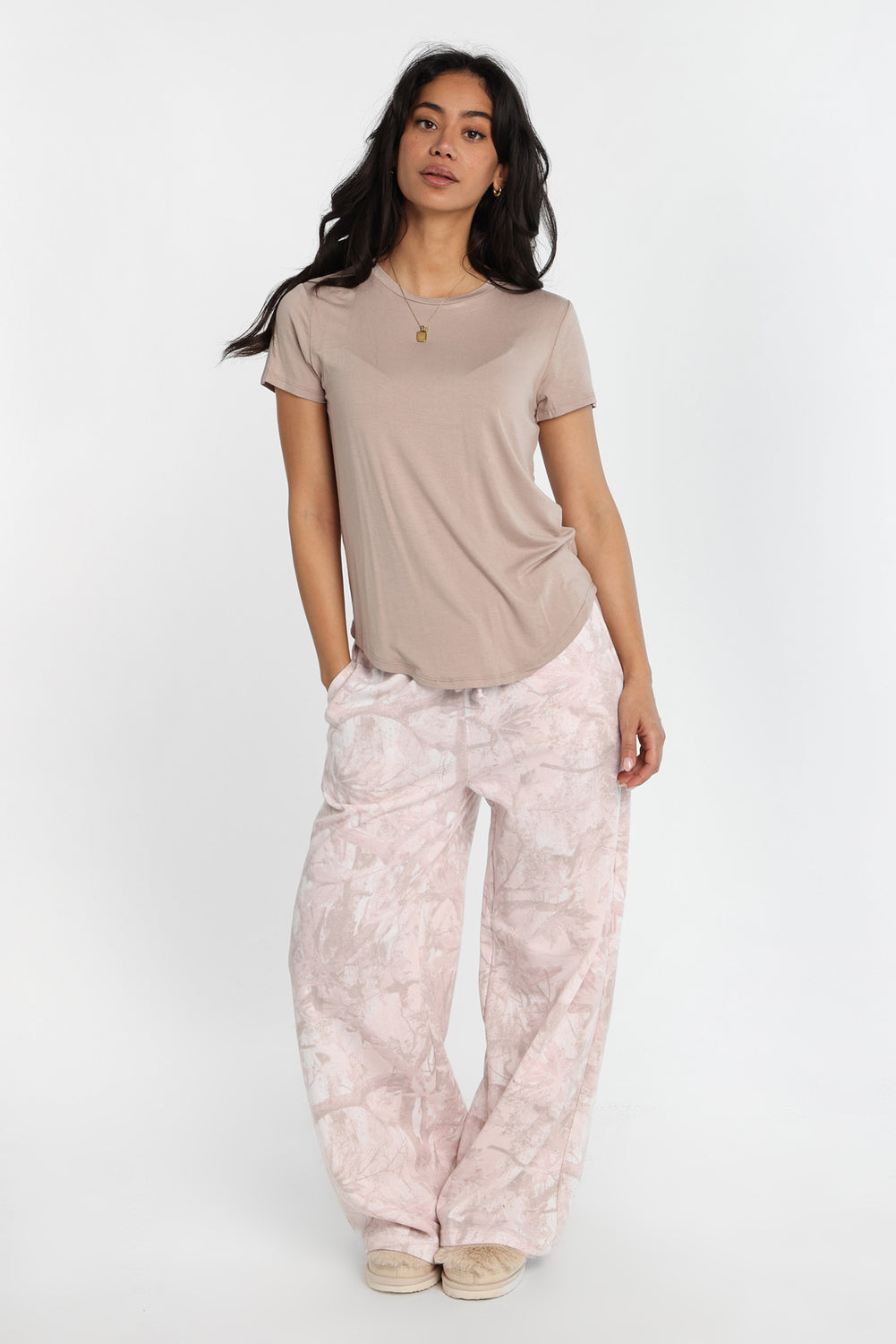 Short Sleeve Crew Neck Relaxed Tee Short Sleeve Crew Neck Relaxed Tee