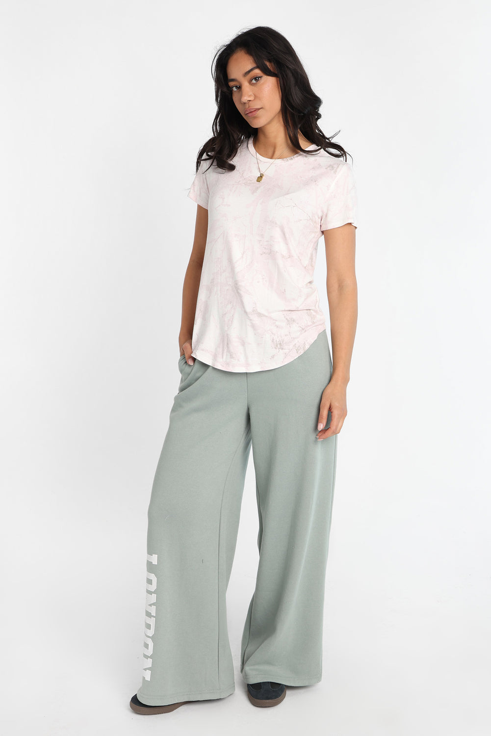 Short Sleeve Crew Neck Relaxed Tee Short Sleeve Crew Neck Relaxed Tee