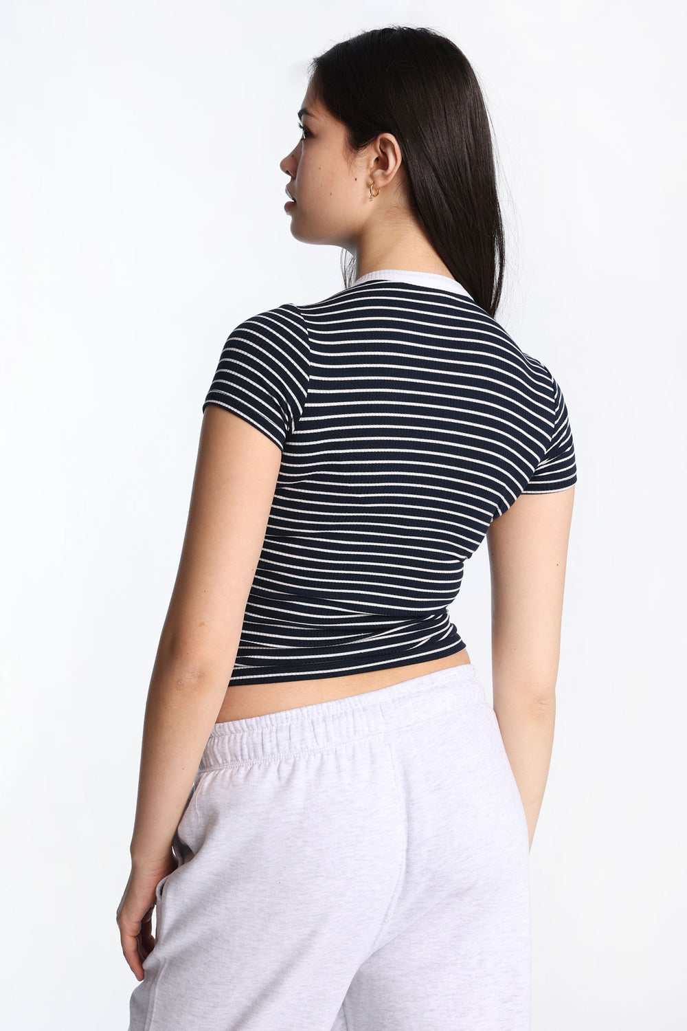 T-shirt long à col ras-du-cou et manches courtes T-shirt long à col ras-du-cou et manches courtes