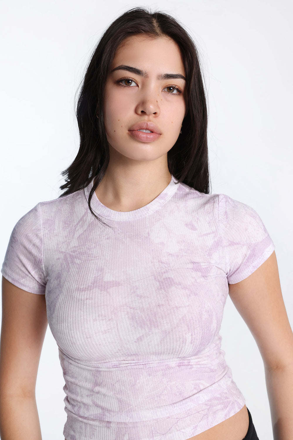 T-shirt long à col ras-du-cou et manches courtes T-shirt long à col ras-du-cou et manches courtes