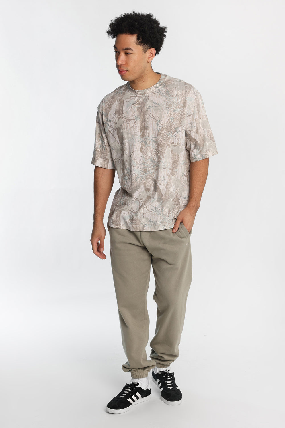 T-shirt surdimensionné imprimé camouflage arbres T-shirt surdimensionné imprimé camouflage arbres