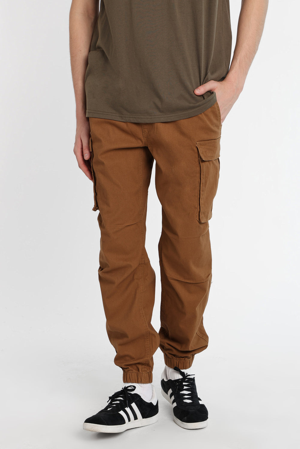 Jogger cargo en sergé coupe ample Jogger cargo en sergé coupe ample