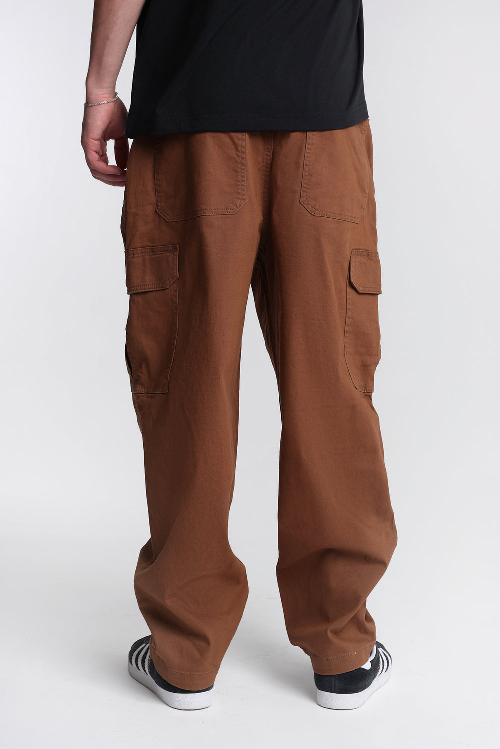Pantalon cargo en sergé skateur ample Pantalon cargo en sergé skateur ample