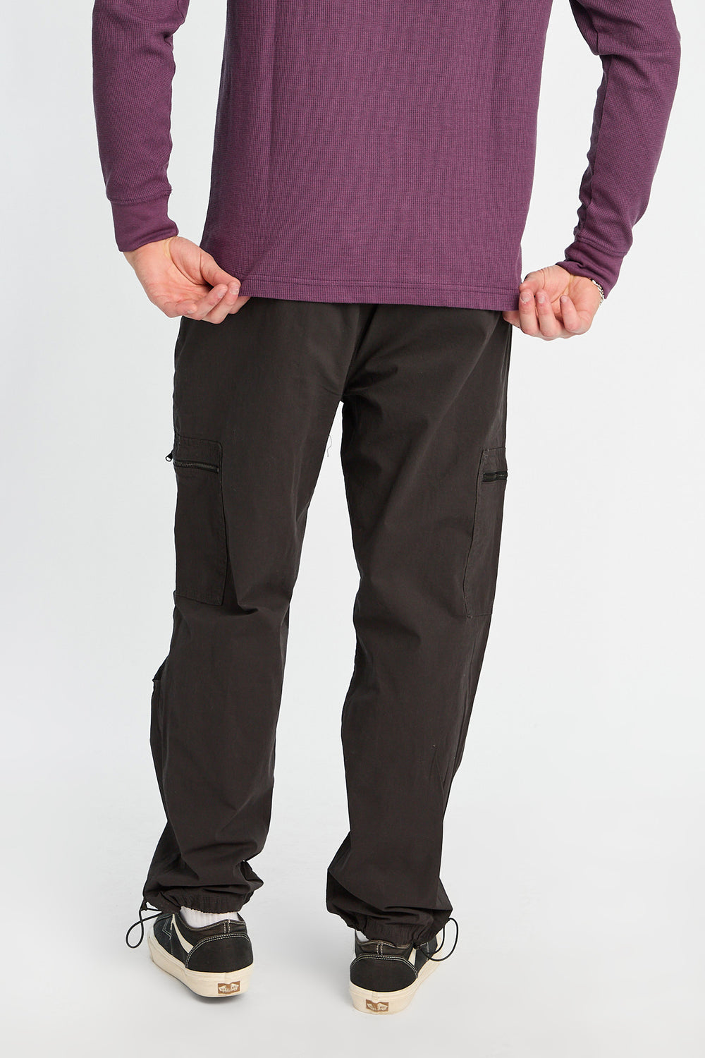 Jogger cargo en popeline à poches zippées coupe ample Jogger cargo en popeline à poches zippées coupe ample