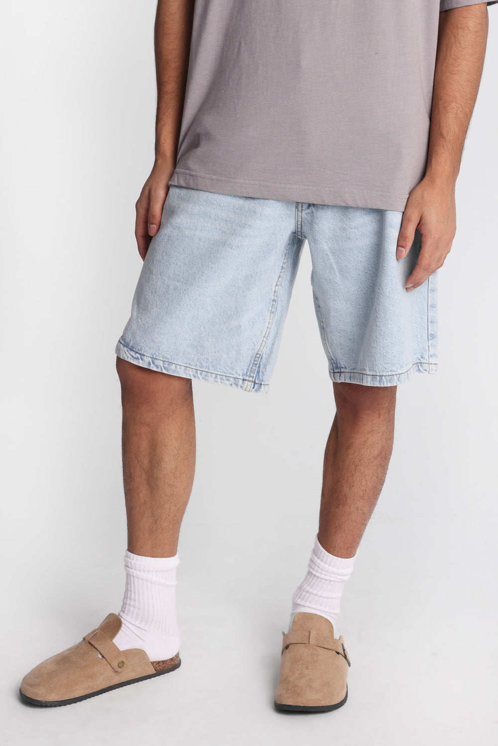 Short en denim ample brodé Short en denim ample brodé