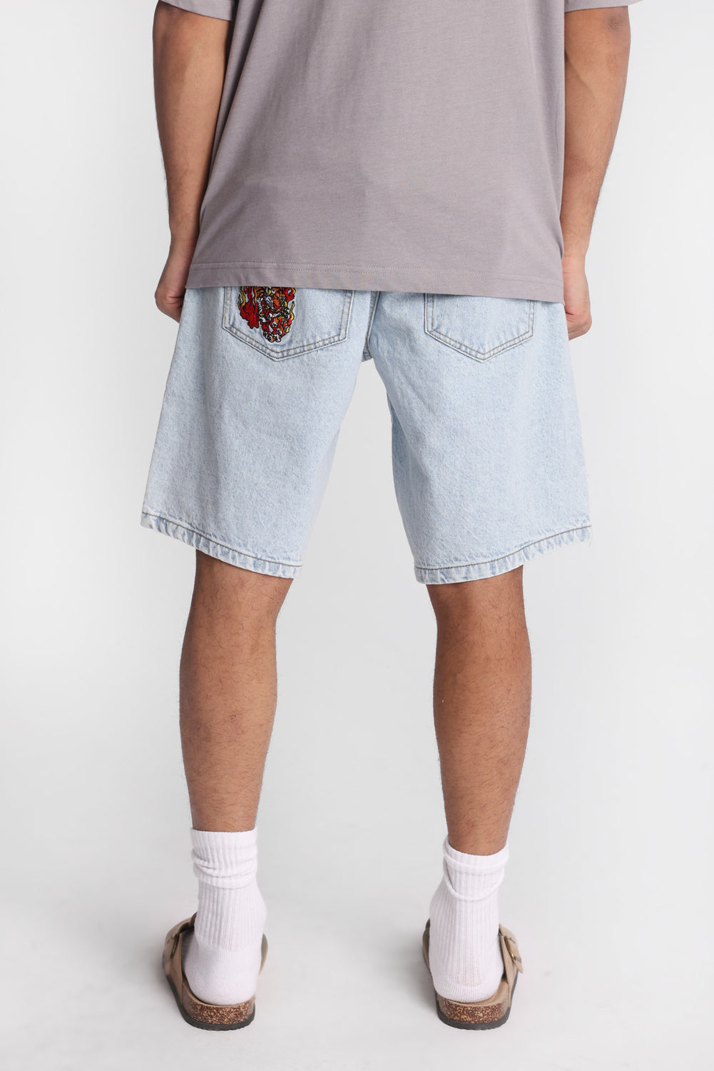 Loose Embroidered Denim Shorts Loose Embroidered Denim Shorts