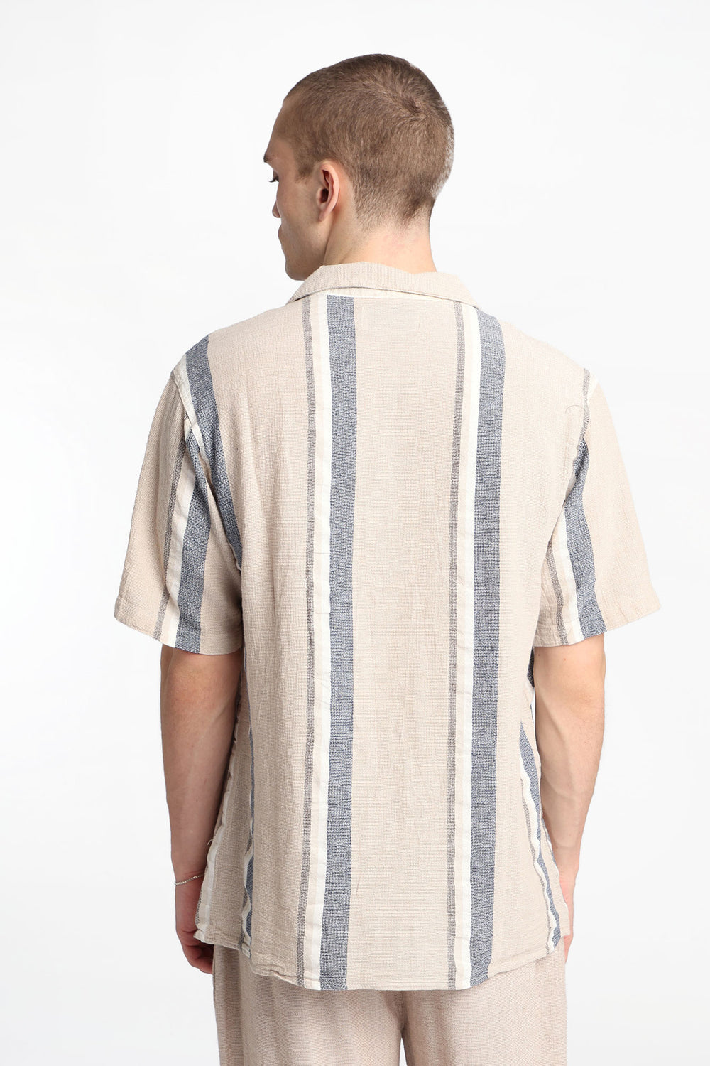 Chemise boutonnée en gaze de coton à rayures Chemise boutonnée en gaze de coton à rayures