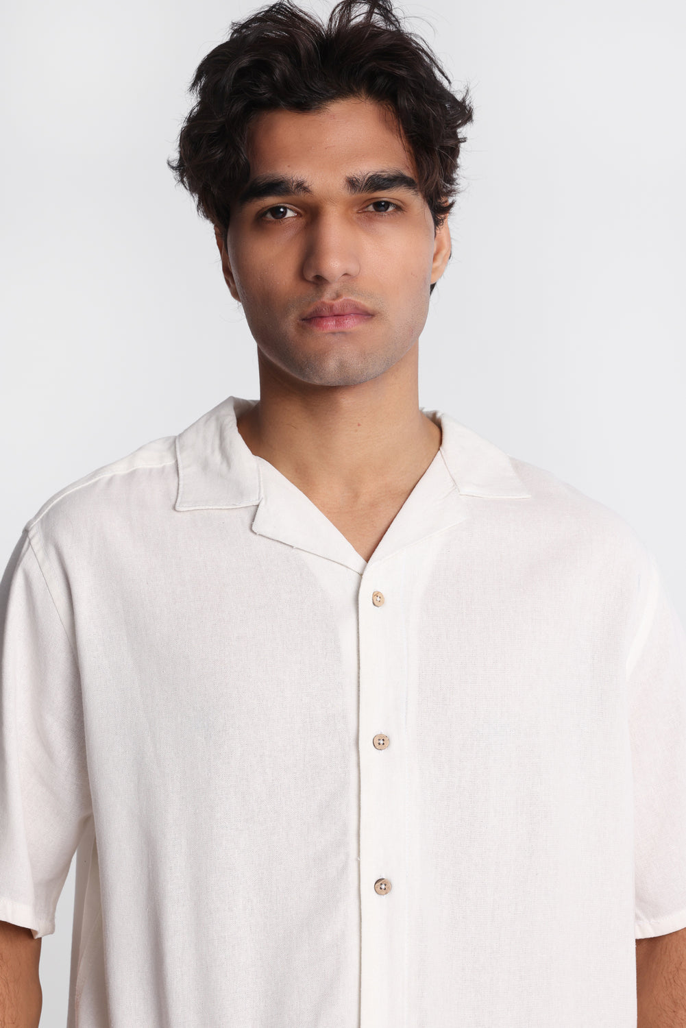 Chemise boutonnée en mélange de lin Chemise boutonnée en mélange de lin