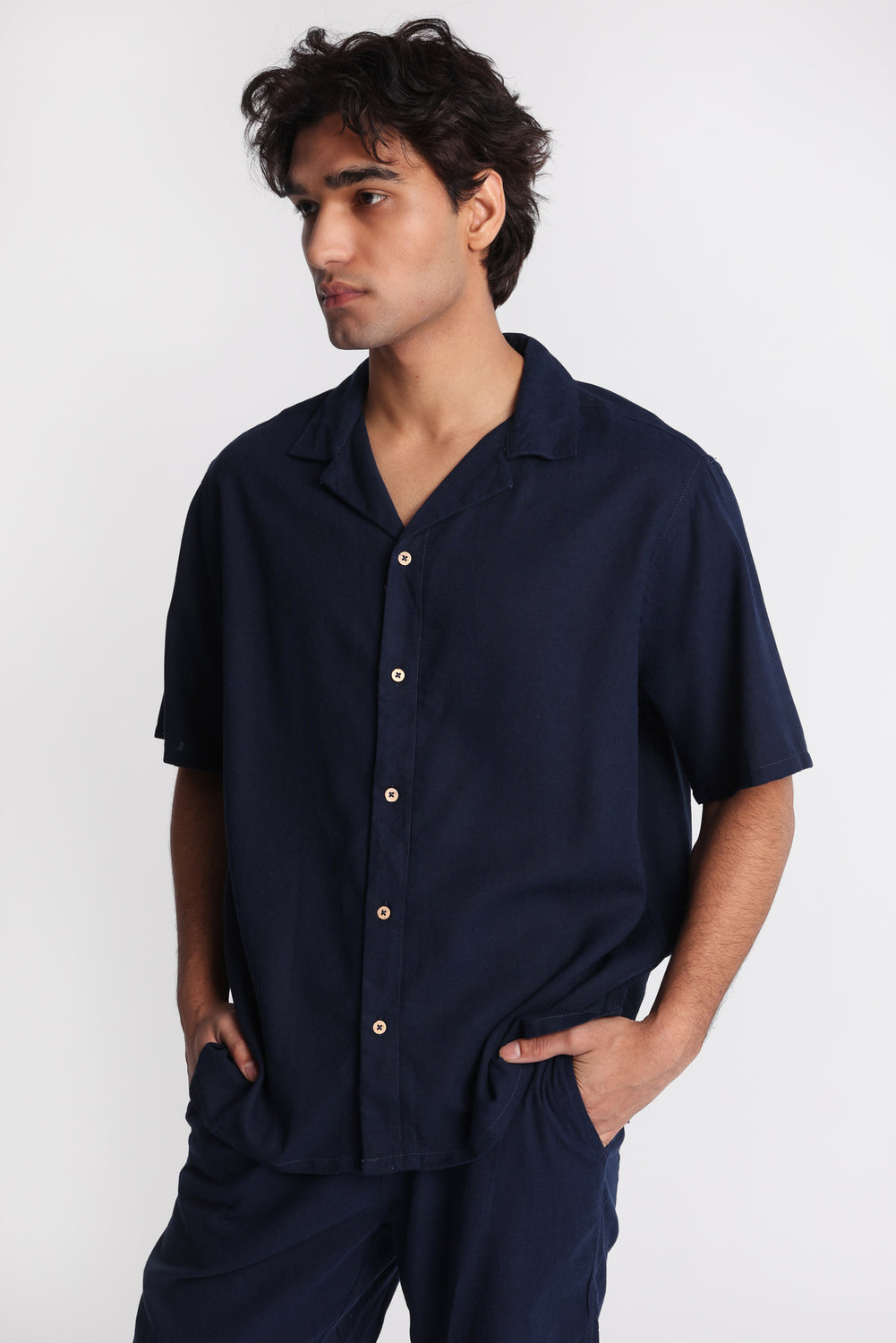 Chemise boutonnée en mélange de lin Chemise boutonnée en mélange de lin