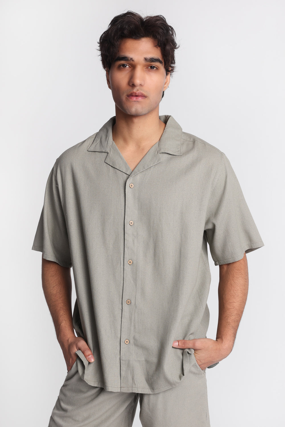 Chemise boutonnée en mélange de lin Chemise boutonnée en mélange de lin