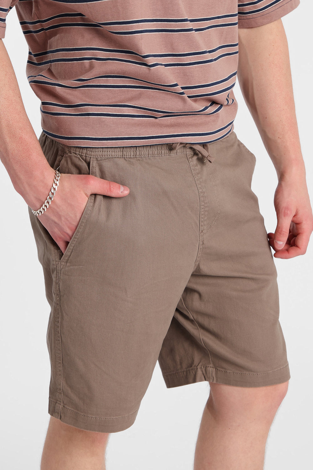 Twill Shorts 9