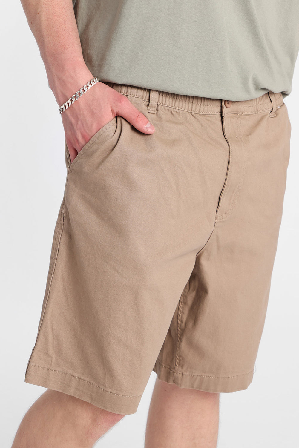 Loose Twill Shorts 9