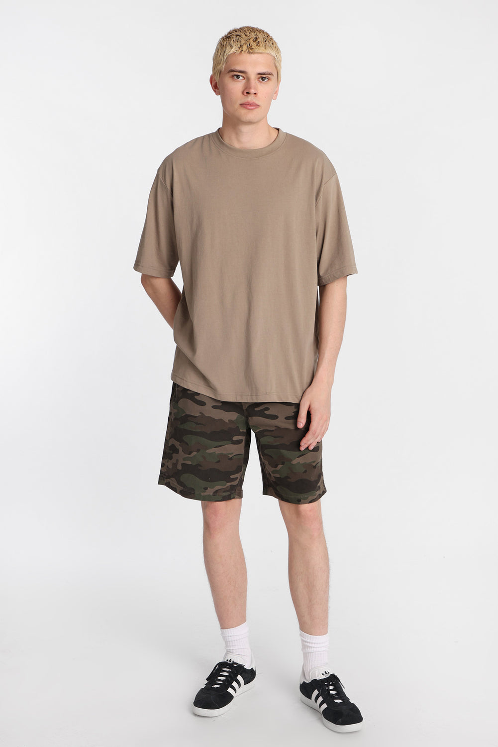 Short en sergé motif camouflage Short en sergé motif camouflage