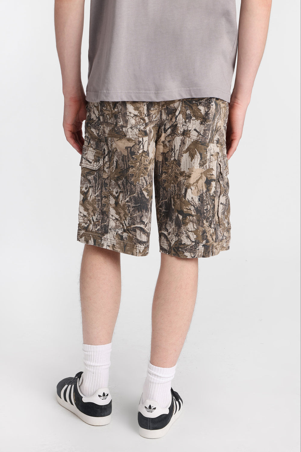 Short cargo en sergé motif camouflage Short cargo en sergé motif camouflage