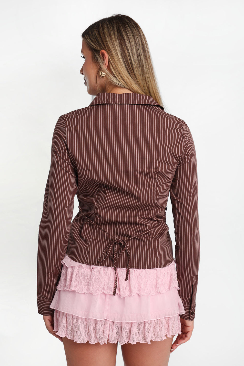 Chemise à manches longues à nouer au dos Chemise à manches longues à nouer au dos