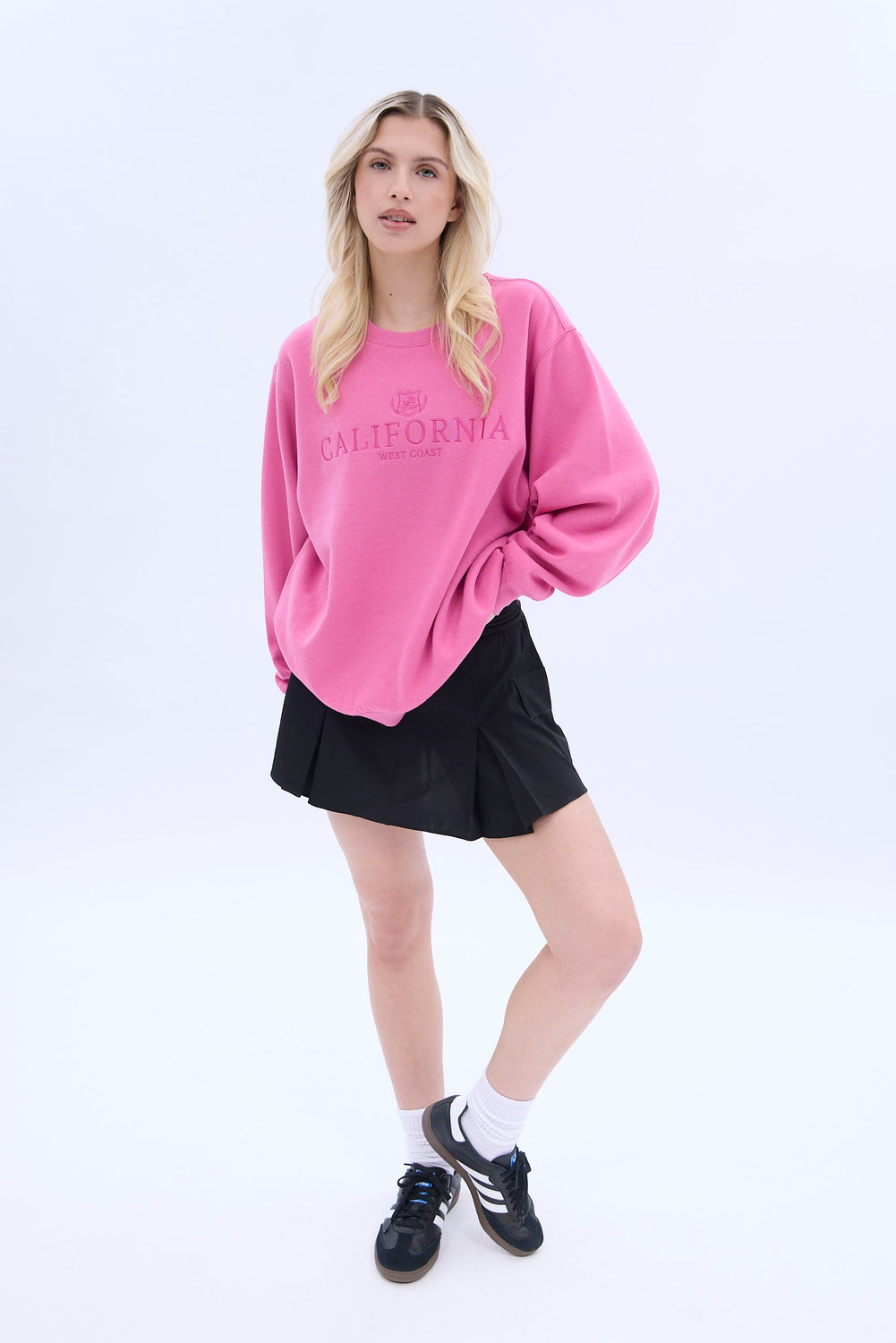 UNPLUG Oversized Crew Neck Sweatshirt UNPLUG Oversized Crew Neck Sweatshirt