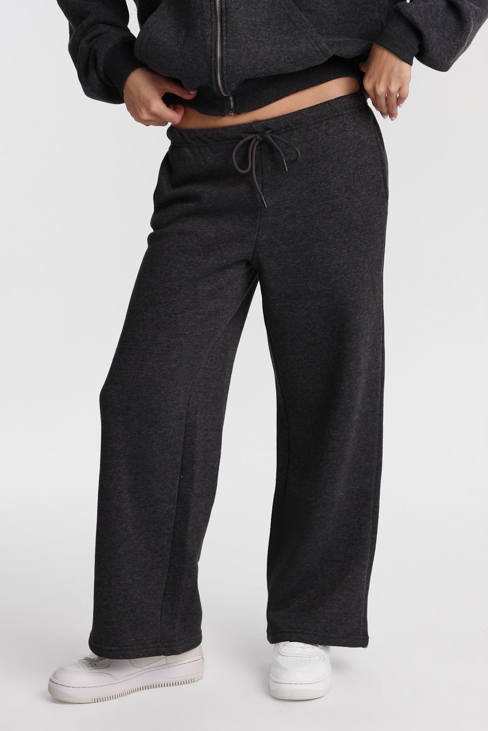 Pantalon en molleton à jambe large en mélange de coton Pantalon en molleton à jambe large en mélange de coton