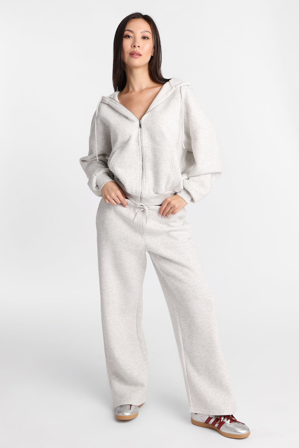 Pantalon en molleton à jambe large en mélange de coton Pantalon en molleton à jambe large en mélange de coton