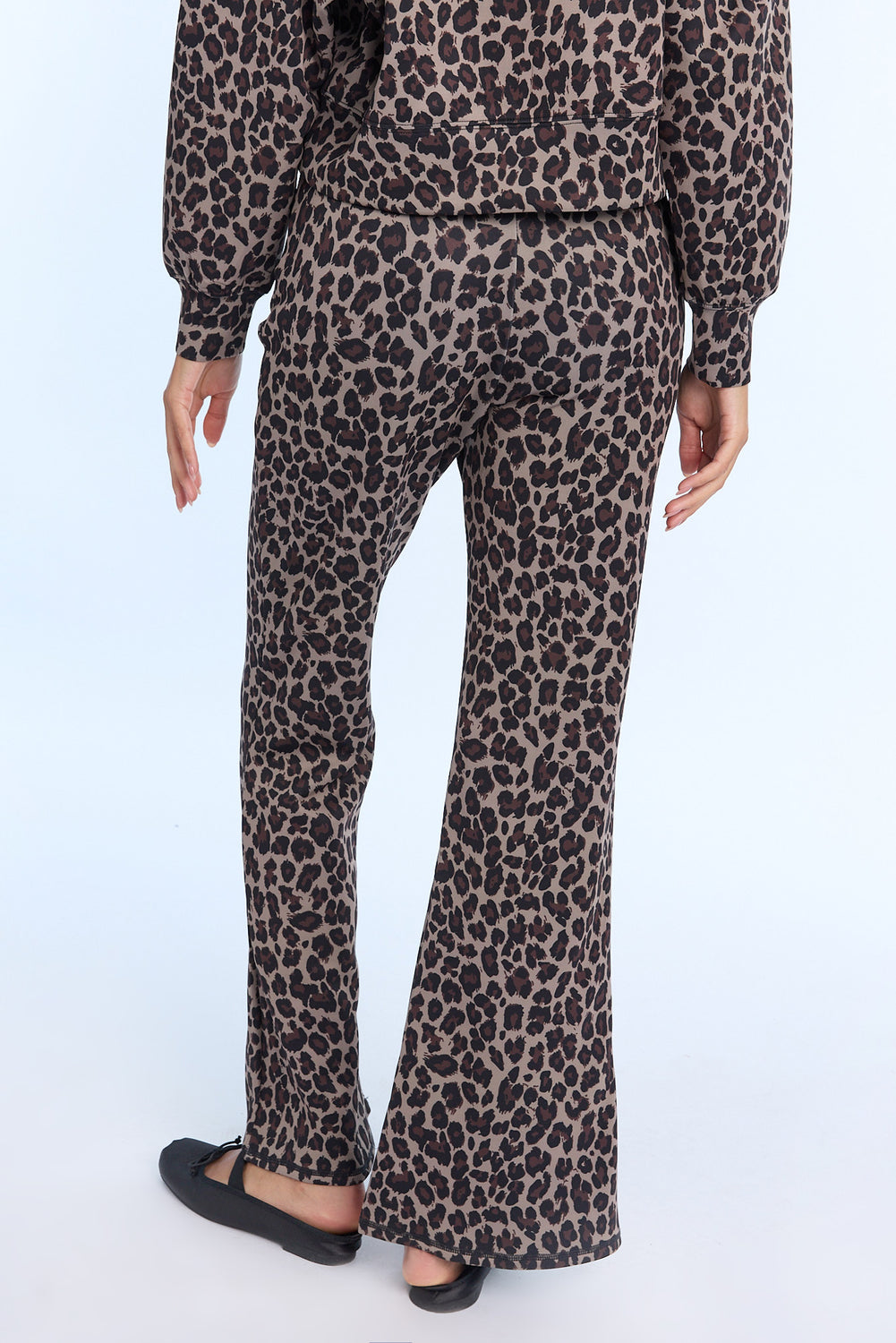 Pantalon évasé en molleton technique Pantalon évasé en molleton technique