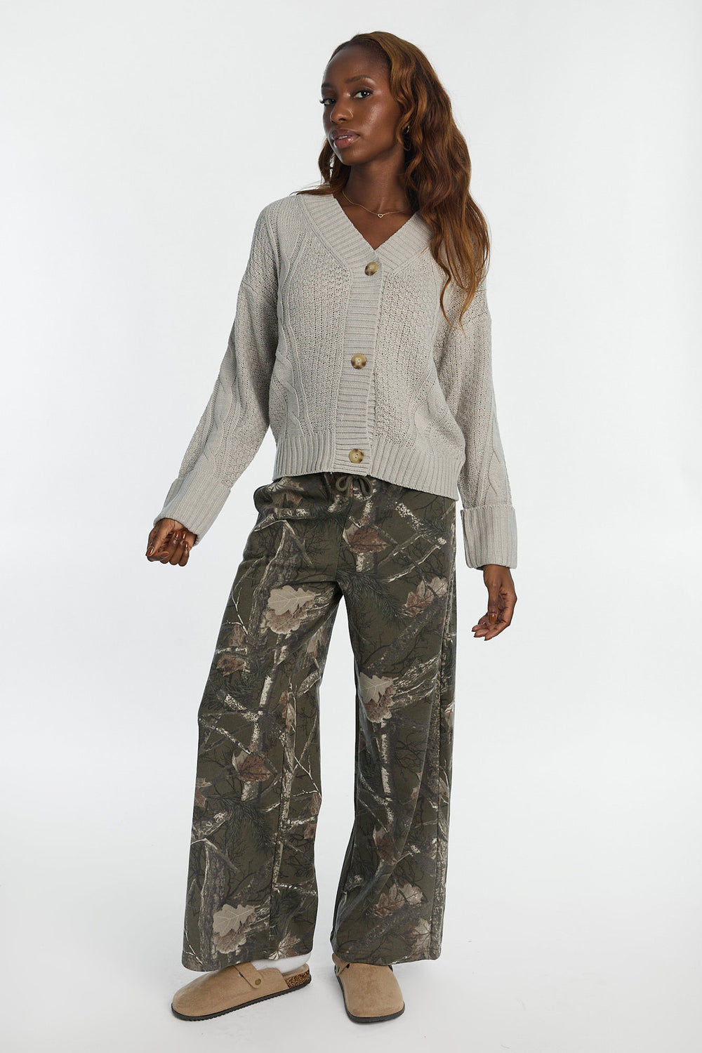 Cardigan en tricot torsadé à point de riz Cardigan en tricot torsadé à point de riz