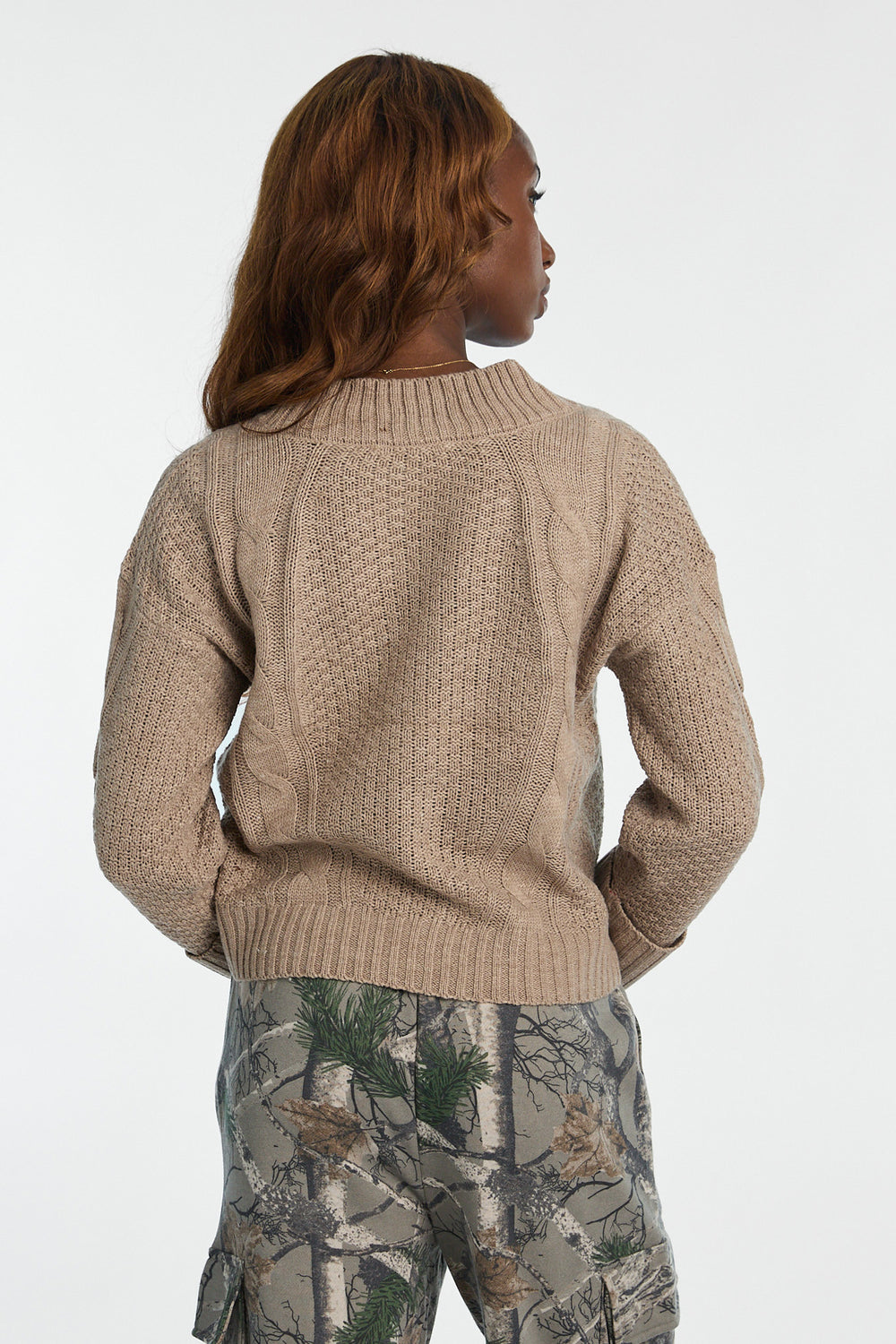 Cardigan en tricot torsadé à point de riz Cardigan en tricot torsadé à point de riz