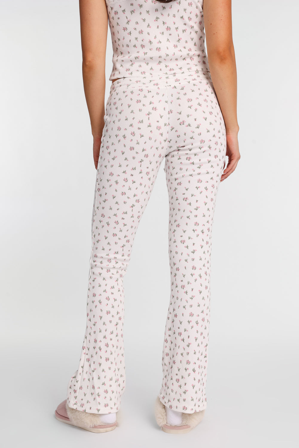 Pantalon pyjama à jambe semi-évasée en tricot gaufré Pantalon pyjama à jambe semi-évasée en tricot gaufré