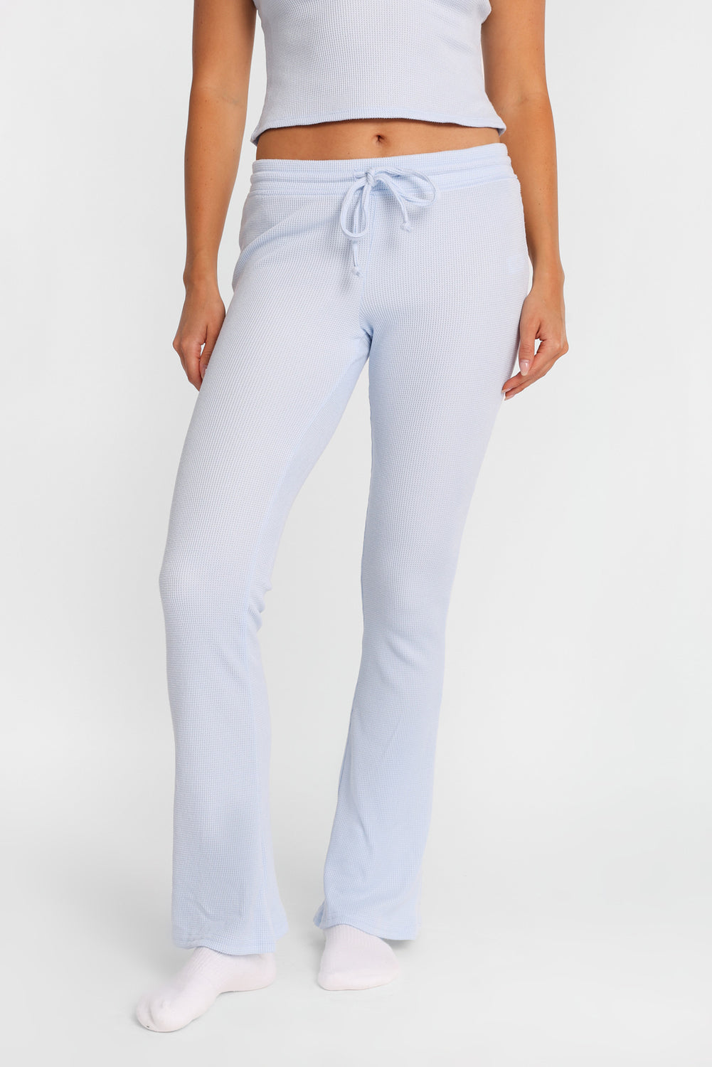 Pantalon pyjama à jambe semi-évasée en tricot gaufré Pantalon pyjama à jambe semi-évasée en tricot gaufré