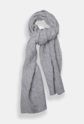 Écharpe en tricot torsadé