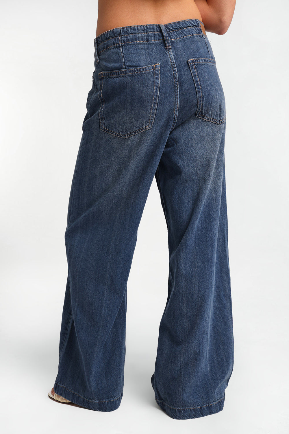 Jean ultra large taille basse avec cordon de serrage Jean ultra large taille basse avec cordon de serrage