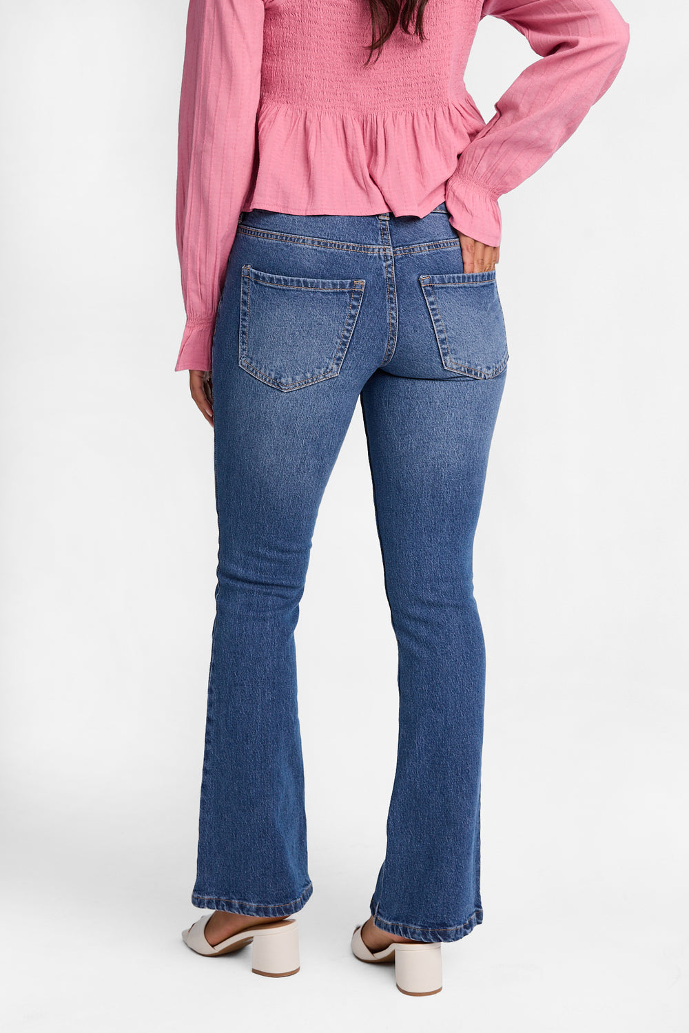Jean semi-évasé taille basse Jean semi-évasé taille basse