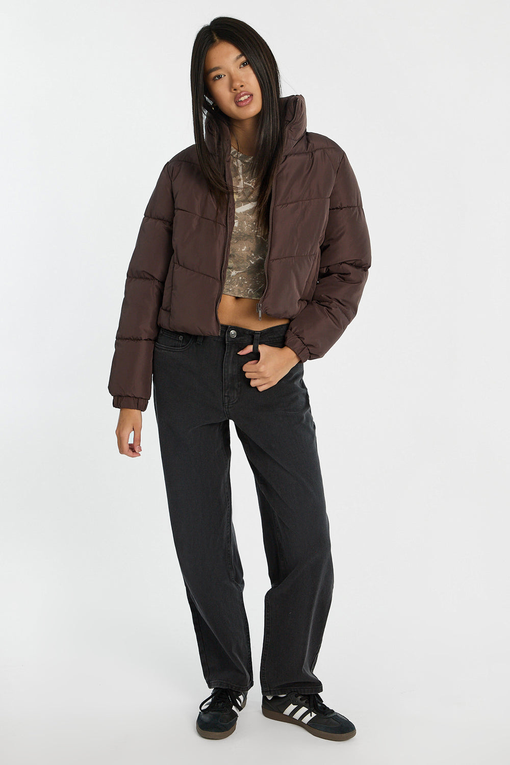 Veste courte matelassé à col montant Veste courte matelassé à col montant