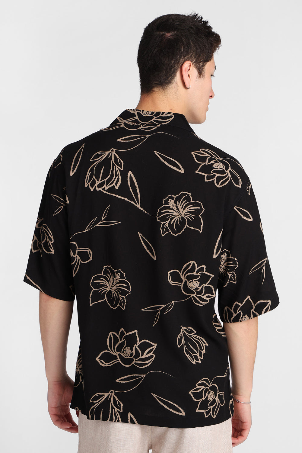 Floral Print Short Sleeve Button-Up Shirt Floral Print Short Sleeve Button-Up Shirt