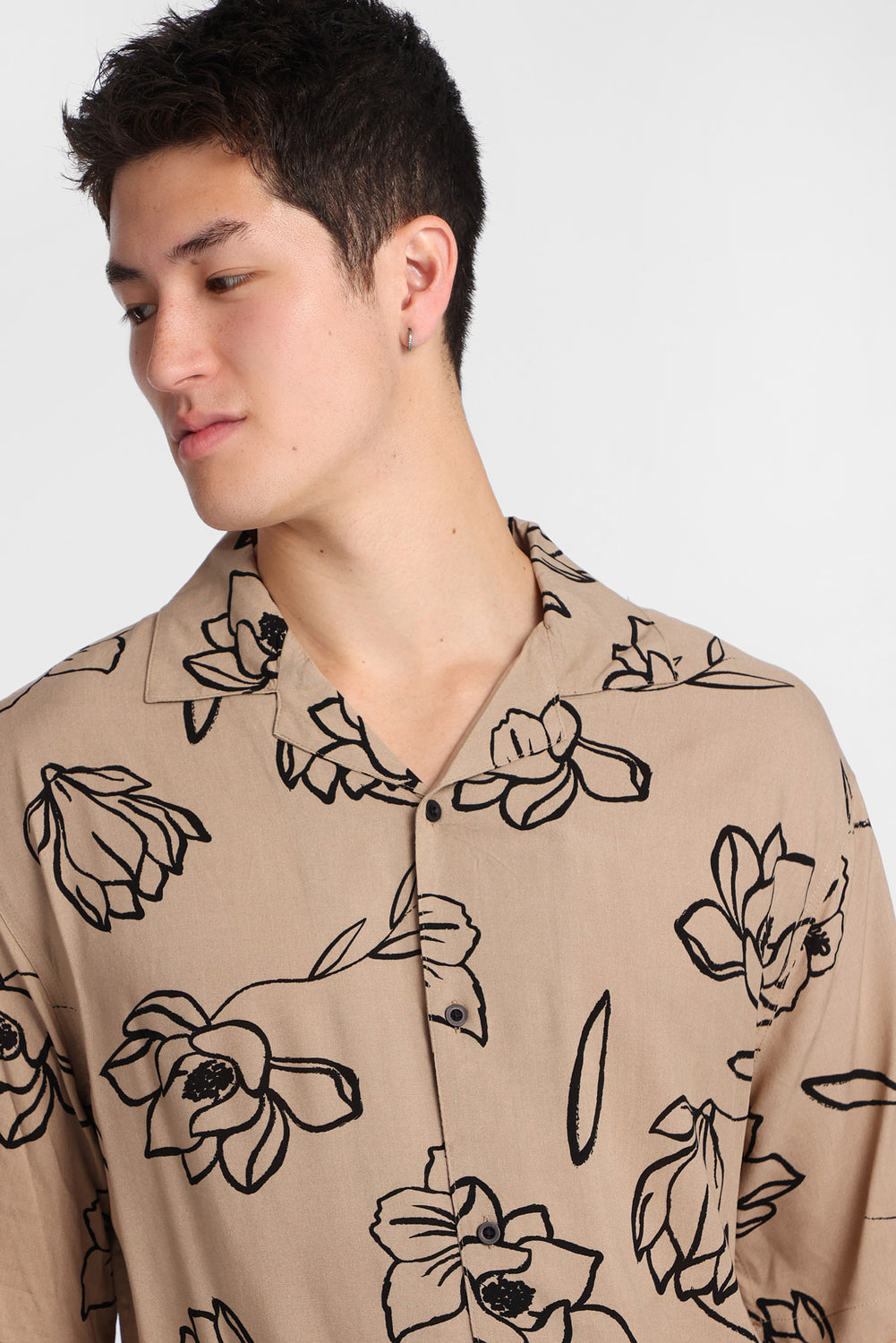 Floral Print Short Sleeve Button-Up Shirt Floral Print Short Sleeve Button-Up Shirt
